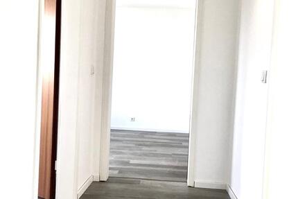 Bezugsfertige Gepflegte 2 Zimmer Wohnung mit Balkon in Barsingh zimmer