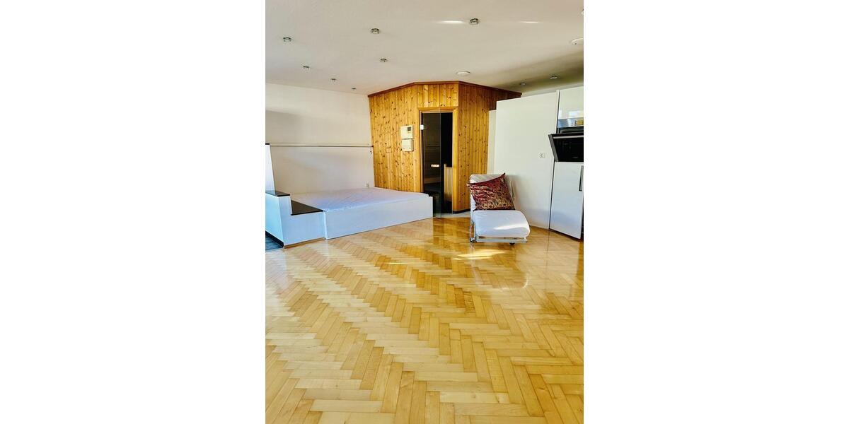 Etagenwohnung Isernhagen - 6 Zimmer, 255 m&sup2;, 2.500&euro; | Angebot:25381857