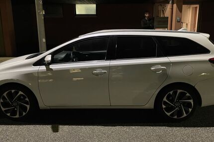 Toyota Auris 198.659 km 7.500 € Hannover 30165