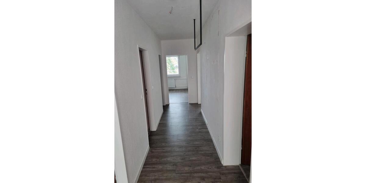 Etagenwohnung Ronnenberg - 3 Zimmer, 81 m&sup2;, 200.000&euro; | Angebot:25902701