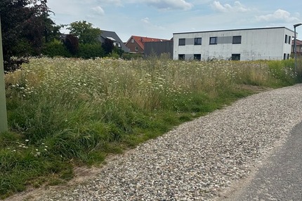 Im Gebotsverfahren: Schönes Gewerbegrundstück in Altwarmbüchen zimmer