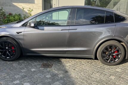 Tesla Model X 125.000 km 69.900 &euro; Hannover 30657