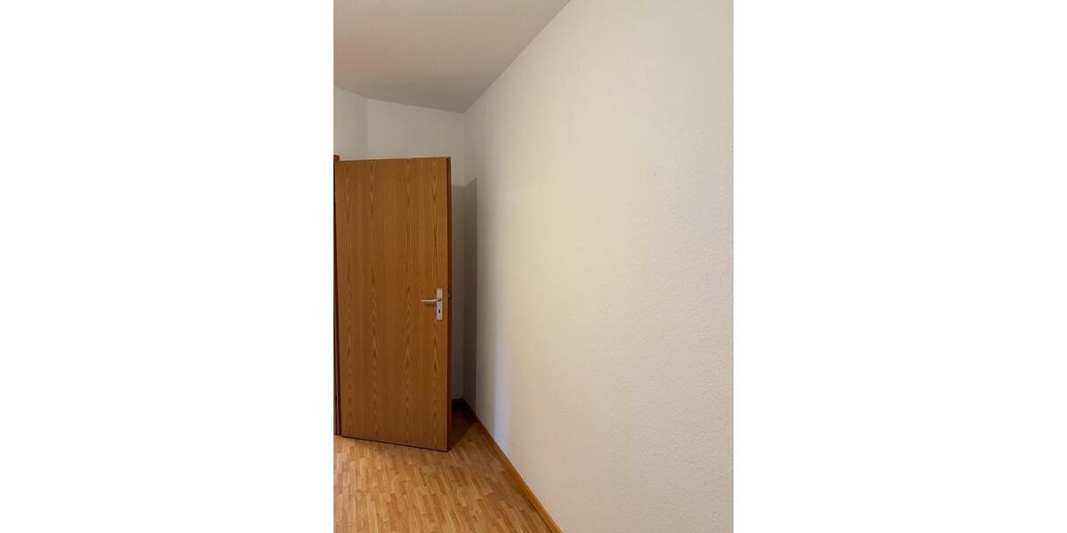 Erdgeschoßwohnung Laatzen - 1.5 Zimmer, 45 m&sup2;, 650&euro; | Angebot:26342185