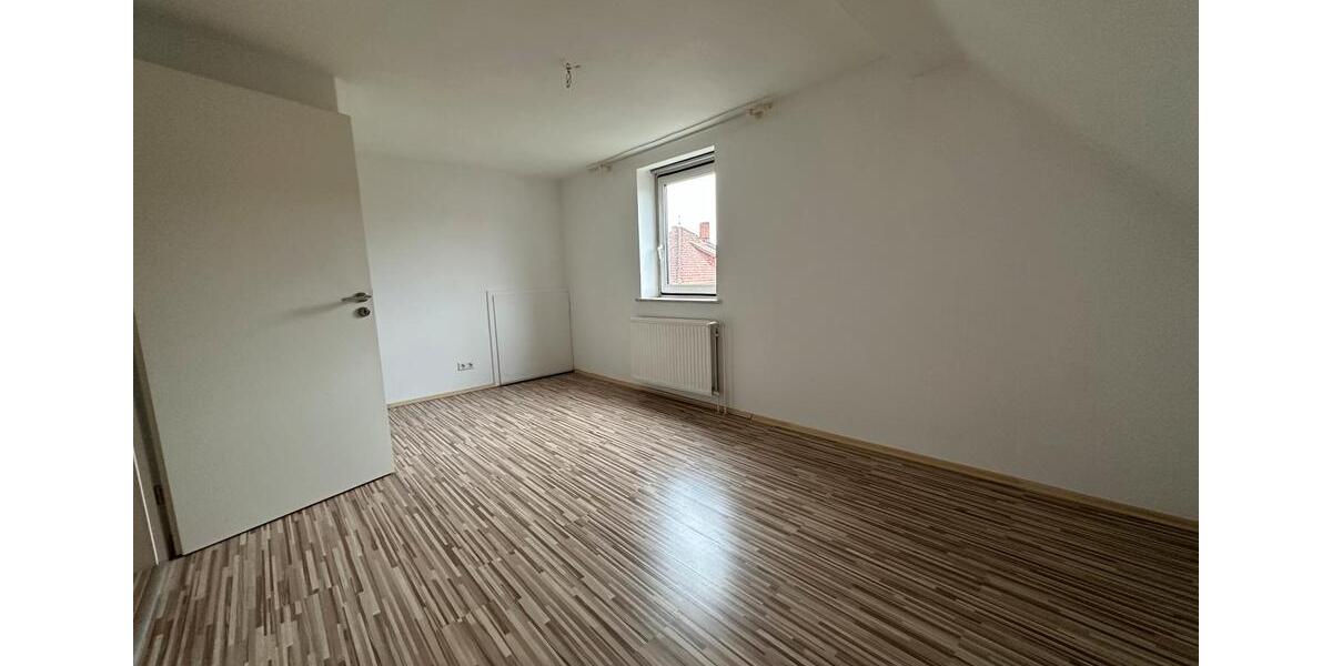 Dachgeschoßwohnung Burgdorf - 3 Zimmer, 65 m&sup2;, 128.700&euro; | Angebot:26348096