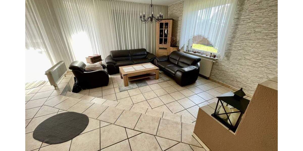 Mehrfamilienhaus, Wohnhaus Neustadt am Rübenberge Suttorf - 7 Zimmer, 180 m&sup2;, 430.000&euro; | Angebot:24916573