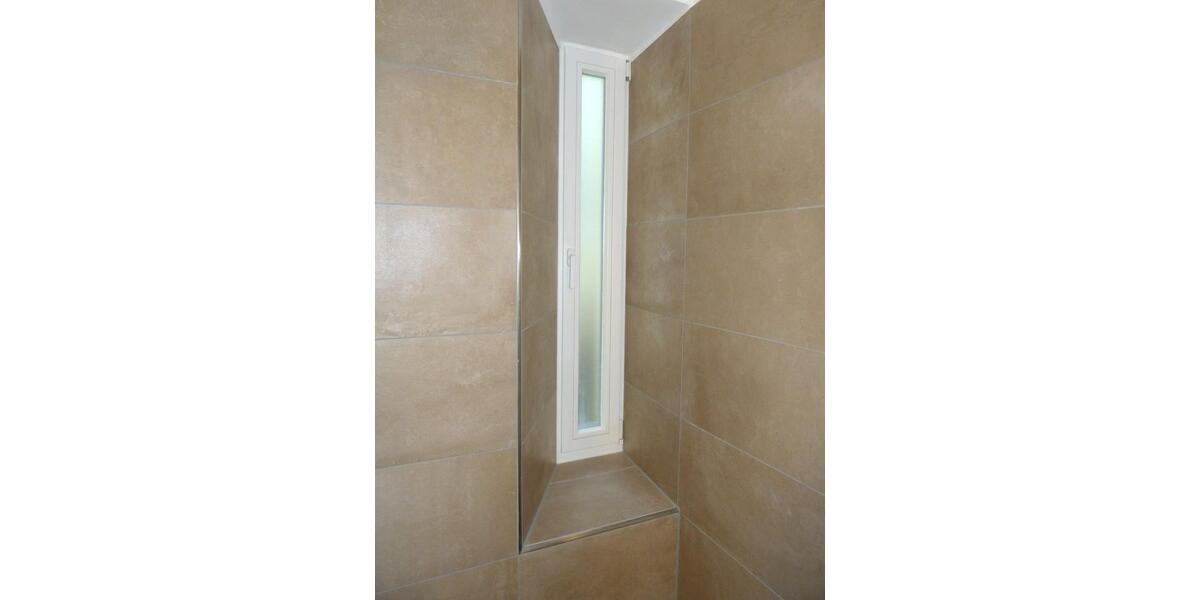 von privat: maschseenah und kernsaniert 2 zimmer