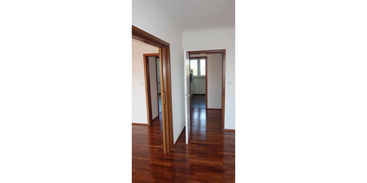 Dachgeschoßwohnung Hannover Bothfeld-Vahrenheide - 3 Zimmer, 71 m&sup2;, 700&euro; | Angebot:26253767