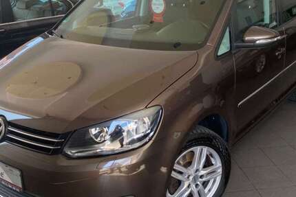VW Touran 122.800 km 9.990 &euro; Laatzen 30880