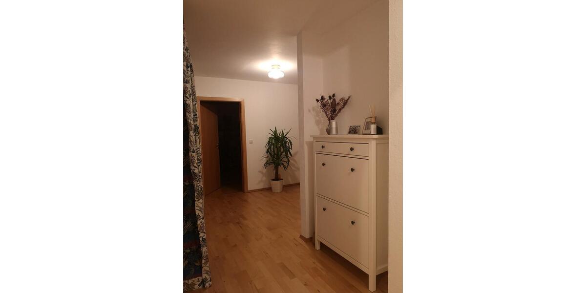 Etagenwohnung Hannover Herrenhausen-Stöcken - 3.5 Zimmer, 100 m&sup2;, 1.000&euro; | Angebot:26634947
