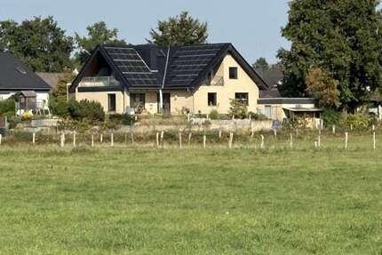 Haus zum Kaufen in Garbsen 799.000 € 202 m² 5 zimmer