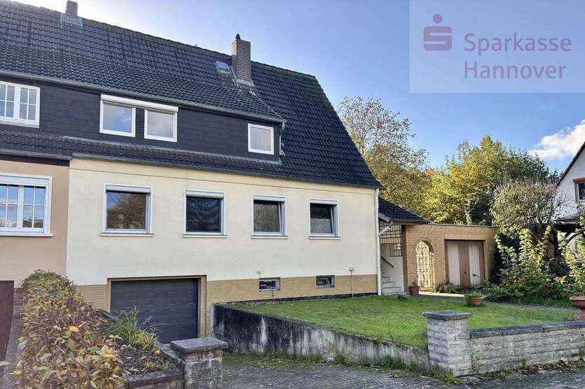 Haus zum Kaufen in Langenhagen 398.000 € 184.87 m²
