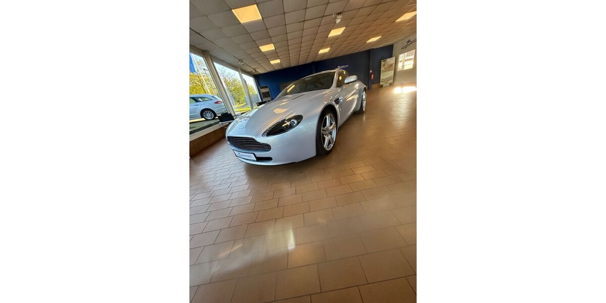 Aston Martin V8 Vantage 26.700 km 62.500 &euro; Bad Münder 31848