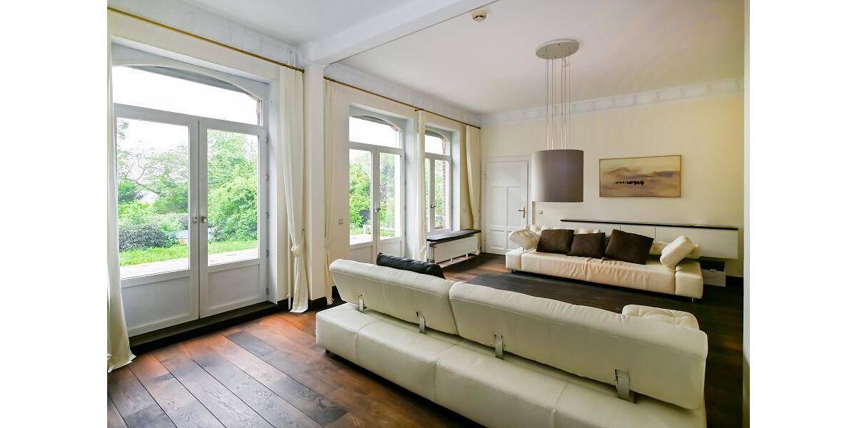 Einfamilienhaus Langenhagen Engelbostel - 8 Zimmer, 355 m&sup2;, 2.200&euro; | Angebot:26662248