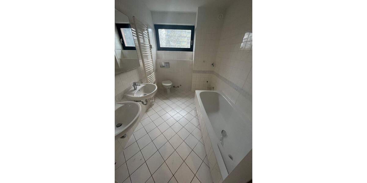 Etagenwohnung Langenhagen Alt-Langenhagen - 3 Zimmer, 82 m&sup2;, 950&euro; | Angebot:25535971