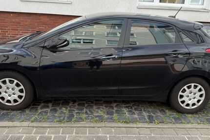 Hyundai i30 141.031 km 5.500 &euro; Hannover 30173