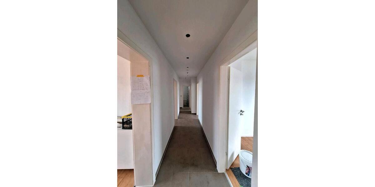 Etagenwohnung Laatzen - 5 Zimmer, 85 m&sup2;, 450&euro; | Angebot:26386033