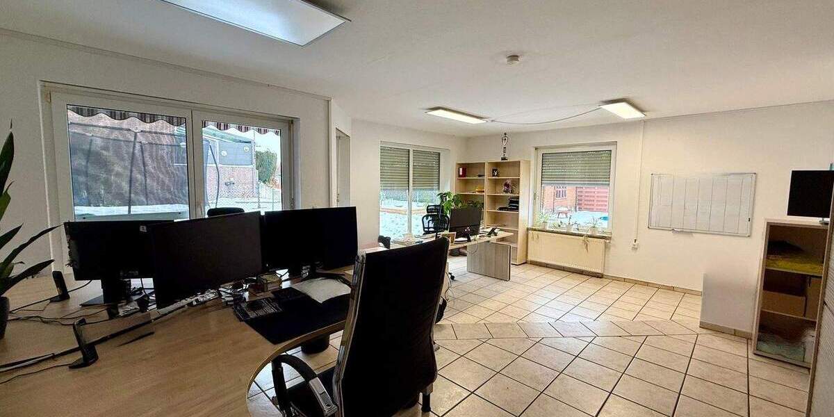 Mehrfamilienhaus, Wohnhaus Neustadt am Rübenberge Suttorf - 7 Zimmer, 180 m&sup2;, 430.000&euro; | Angebot:24916573