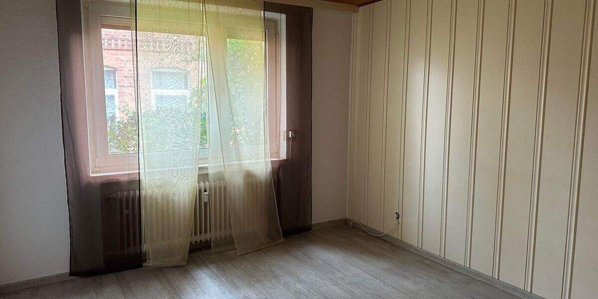 Mehrfamilienhaus, Wohnhaus Neustadt Helstorf - 8 Zimmer, 175 m&sup2;, 260.000&euro; | Angebot:25037897