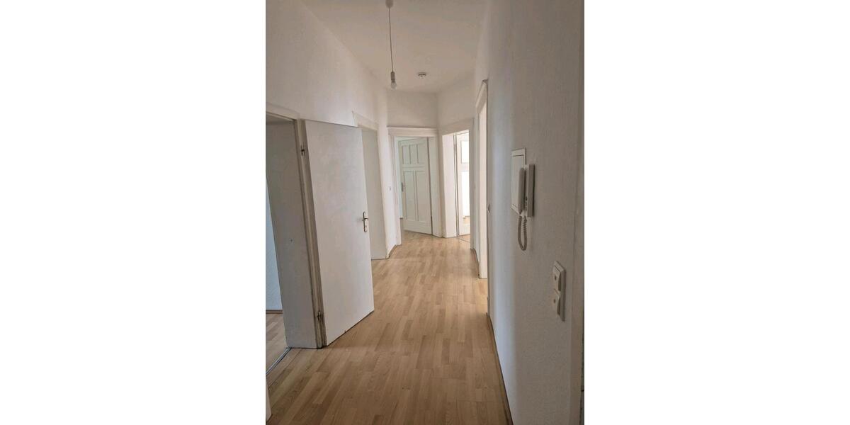 Etagenwohnung Hannover Vahrenwald-List - 4 Zimmer, 95 m&sup2;, 380.000&euro; | Angebot:27197556