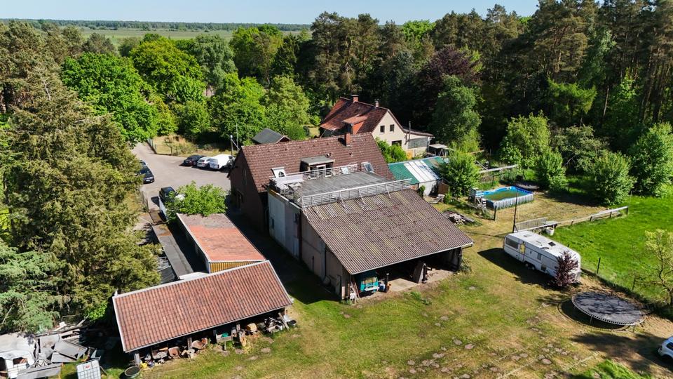 Anwesen 16000qm 2 Häuser Werkstatt Teich Wiesen Wald Burgwedel zimmer