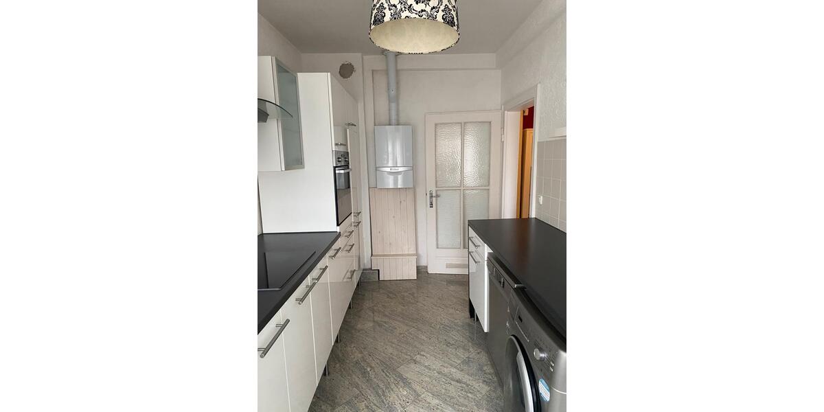 Dachgeschoßwohnung Hannover Vahrenwald-List - 3 Zimmer, 80 m&sup2;, 1.200&euro; | Angebot:27605777