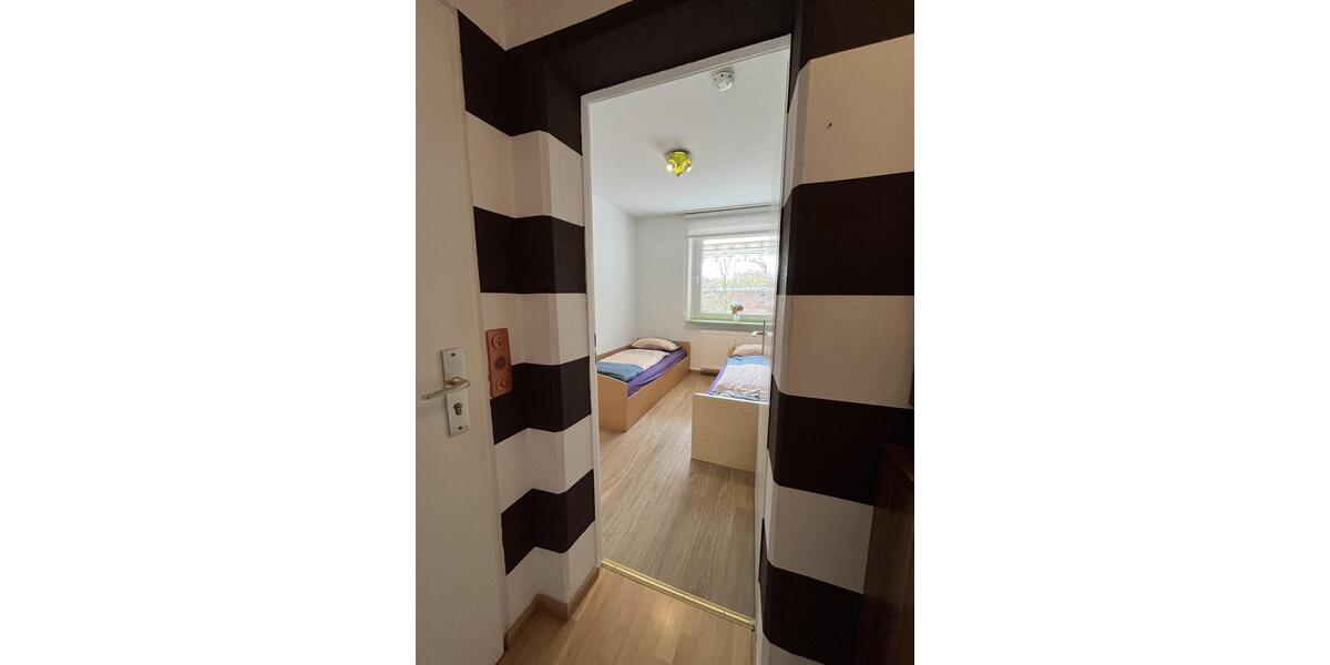Etagenwohnung Hannover Herrenhausen-Stöcken - 4 Zimmer, 88 m&sup2;, 1.050&euro; | Angebot:26441409
