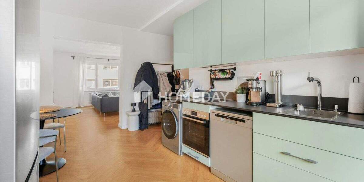 Stilvoll, zentral & bezugsfrei: Sanierte 2-Zimmer-Wohnung mit Loggia in der Südstadt 2 zimmer