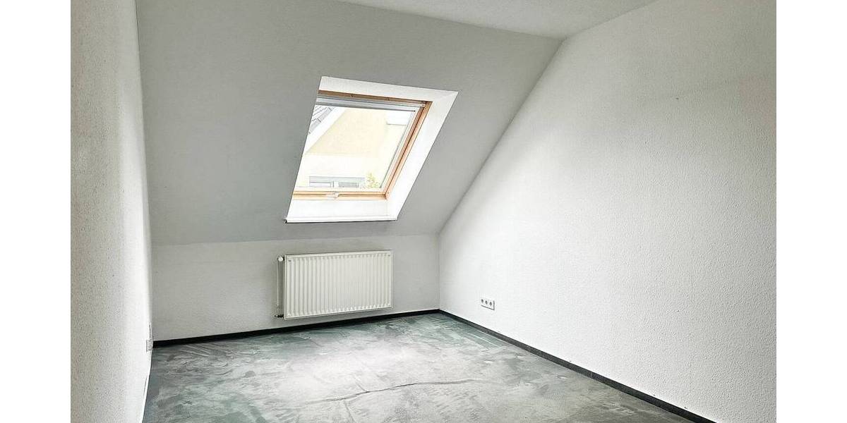 Etagenwohnung Hannover Groß Buchholz - 4 Zimmer, 145 m&sup2;, 1.500&euro; | Angebot:26902975