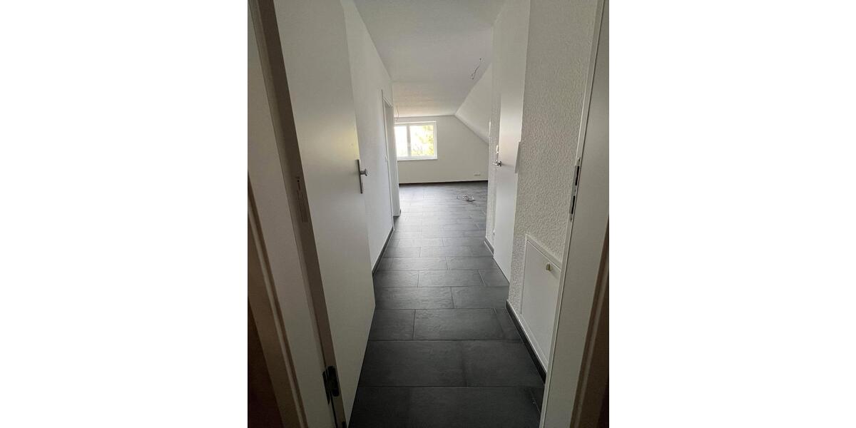 Dachgeschoßwohnung Burgdorf - 2 Zimmer, 54 m&sup2;, 129.000&euro; | Angebot:26123918