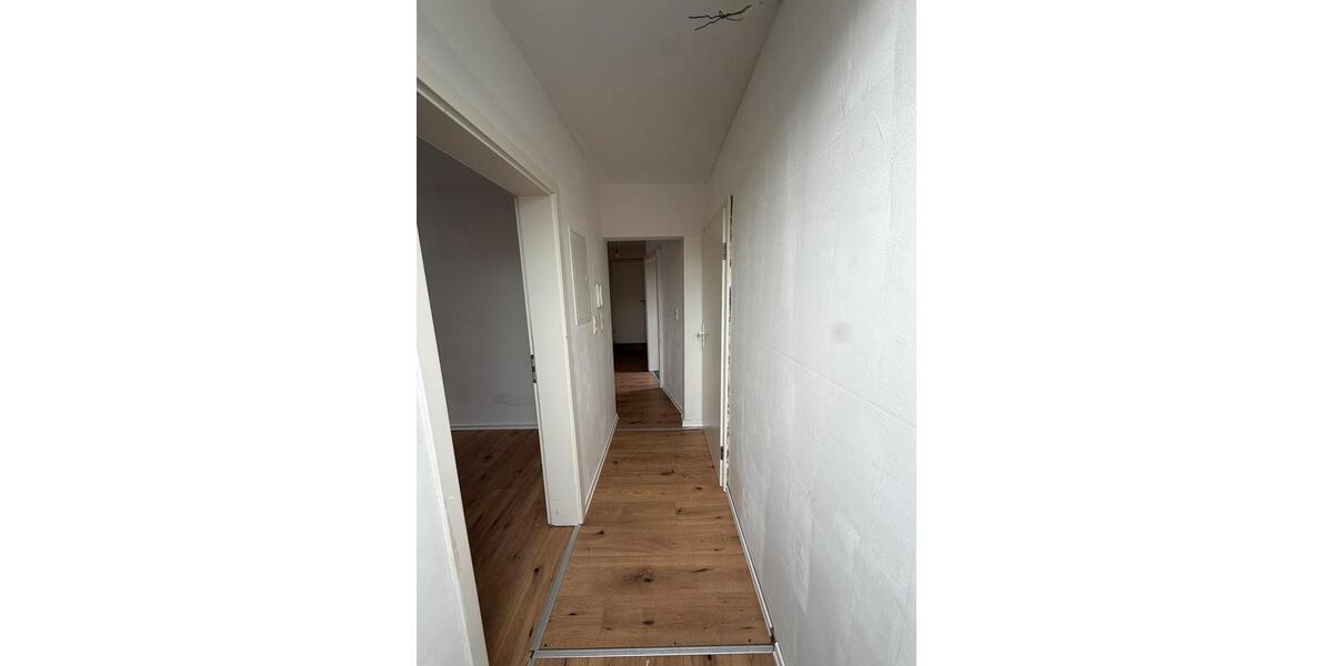Etagenwohnung Bad Münder am Deister - 3 Zimmer, 85 m&sup2;, 680&euro; | Angebot:27587286