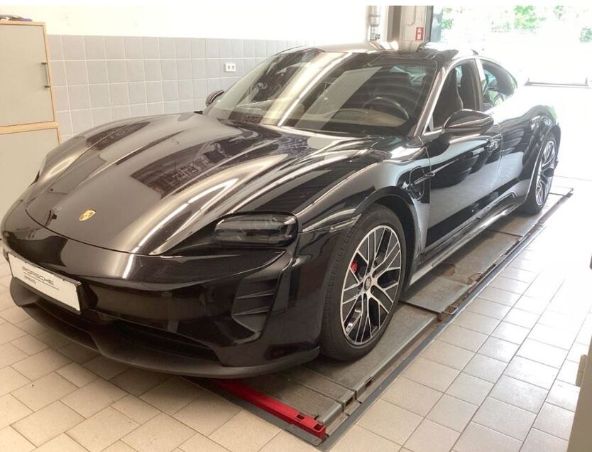 Porsche Taycan 59.700 km 69.990 € Hannover 30453