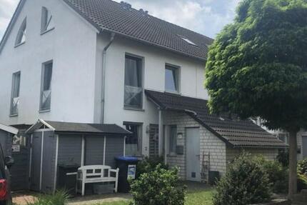 Haus Neustadt am Rübenberge - 6 Zimmer, 140 m&sup2;, 1.680&euro; | Angebot:24490449