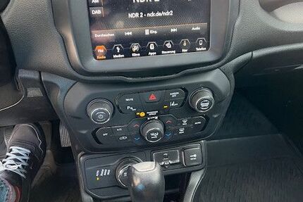 Jeep Renegade 119.000 km 14.900 &euro; Lehrte 31275