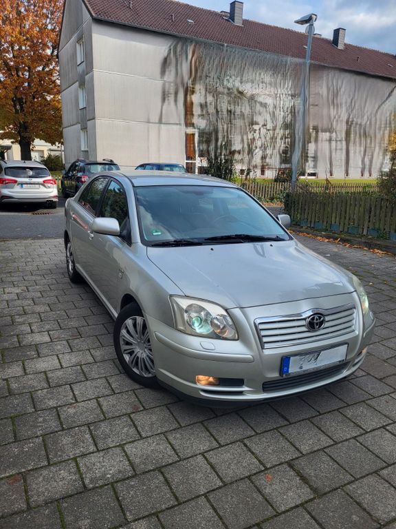 Toyota Avensis 210.000 km 2.500 € Neustadt am Rübenberge 31535