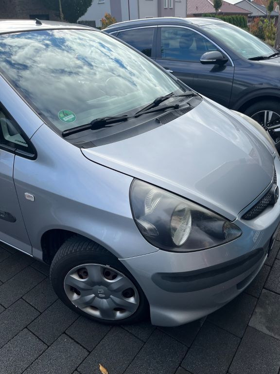 Honda Jazz 143.000 km 2.000 € Gronau 31028