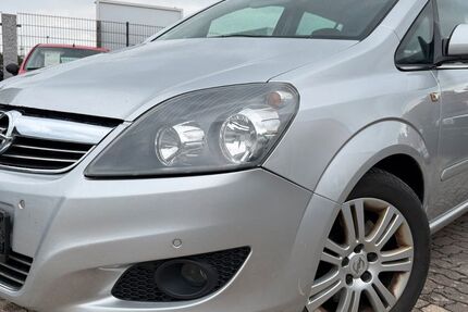Opel Zafira 158.000 km 2.999 &euro; Hildesheim 31137