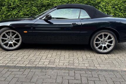 Jaguar XK8 128.000 km 22.900 € Hannover 30159