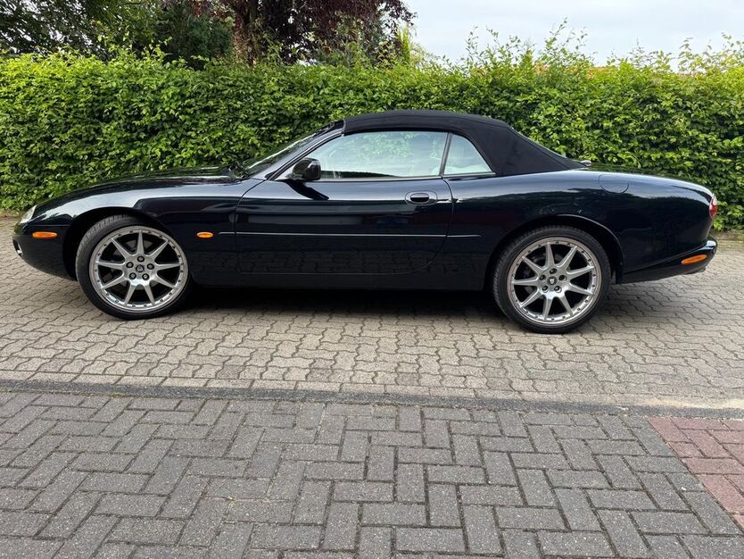 Jaguar XK8 128.000 km 22.900 € Hannover 30159