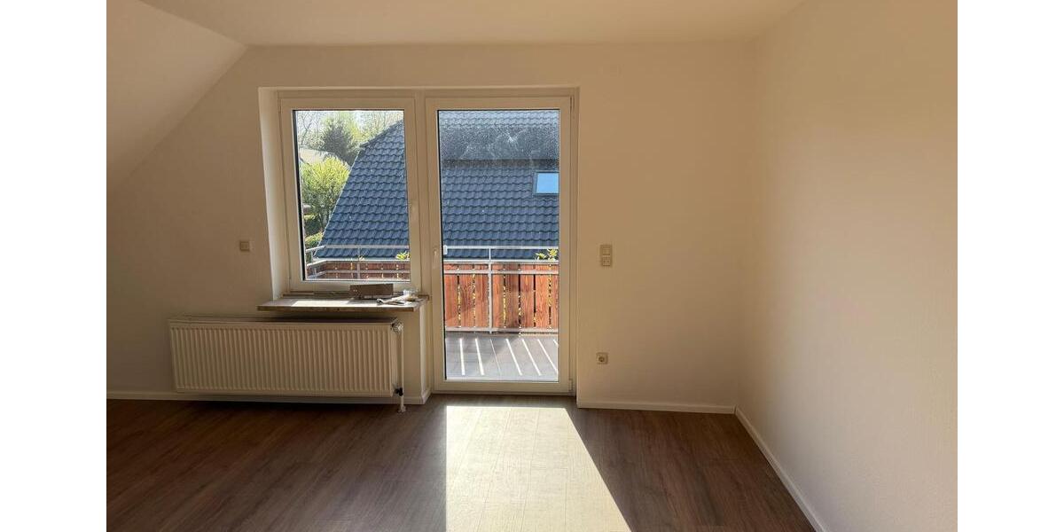 Dachgeschoßwohnung Garbsen - 3 Zimmer, 90 m&sup2;, 1.150&euro; | Angebot:26311002