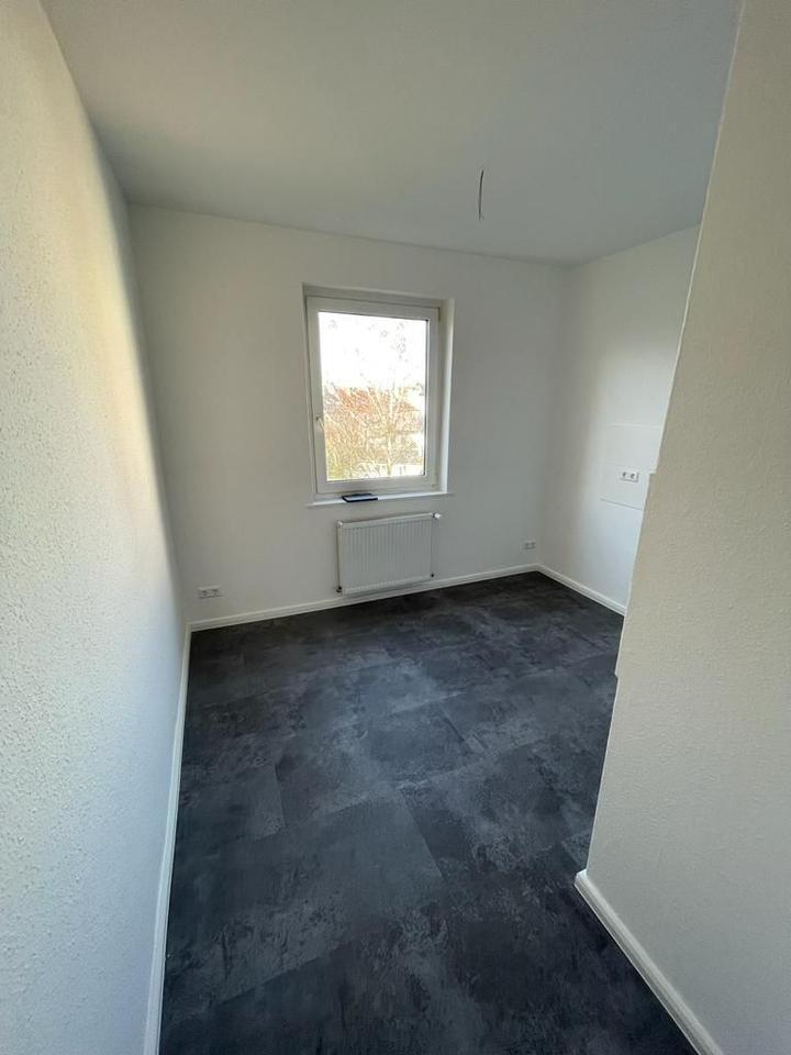 Gut geschnittene, renovierte 3-Zimmer-Wohnung mit 2 Balkonen in Innenstadtlage! zimmer