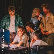 Die Frau mit den vier Armen 02.11.2025 Ballhof