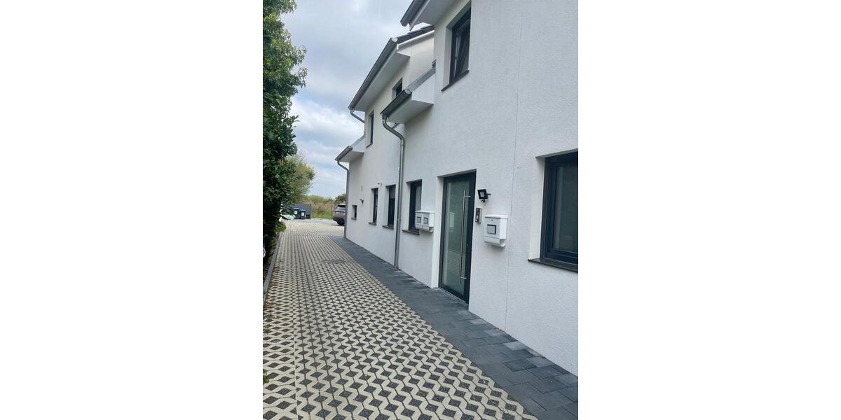 Dachgeschoßwohnung Langenhagen Engelbostel - 2 Zimmer, 70 m&sup2;, 1.000&euro; | Angebot:25101002
