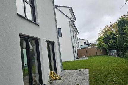 Attraktive Doppelhaushälfte in Ronnenberg zu mieten oder zu kaufe