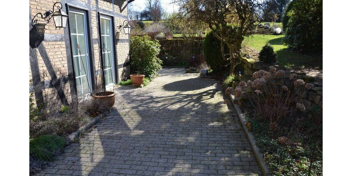 Mehrfamilienhaus, Wohnhaus Barsinghausen Hohenbostel - 7 Zimmer, 200 m&sup2;, 395.000&euro; | Angebot:26053616