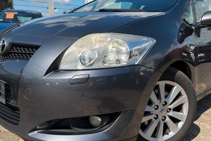 Toyota Auris 223.000 km 1.990 &euro; Hildesheim 31137
