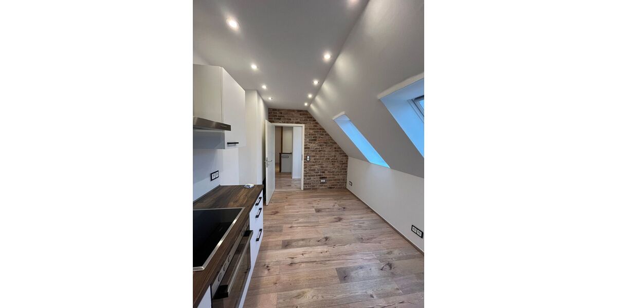 Single Dachgeschosswohnung zum Verlieben - Dachgeschoßwohnung Isernhagen Kircher Bauerschaft | Angebot:26633669