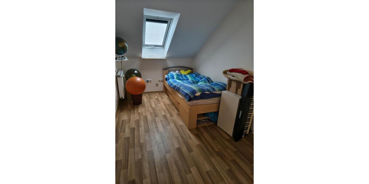 Dachgeschoßwohnung Neustadt am Rübenberge - 4 Zimmer, 96 m&sup2;, 154.700&euro; | Angebot:26457917