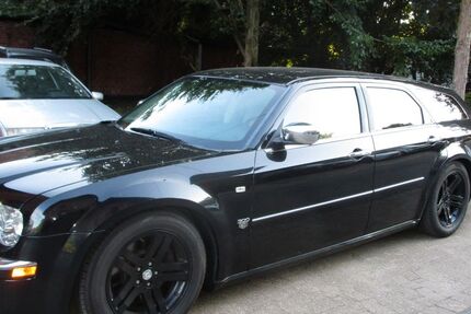 Chrysler 300C 270.000 km 7.990 &euro; Langenhagen 30855