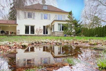 Haus zum Kaufen in Hannover Badenstedt 830.000 € 305 m² 8 zimmer