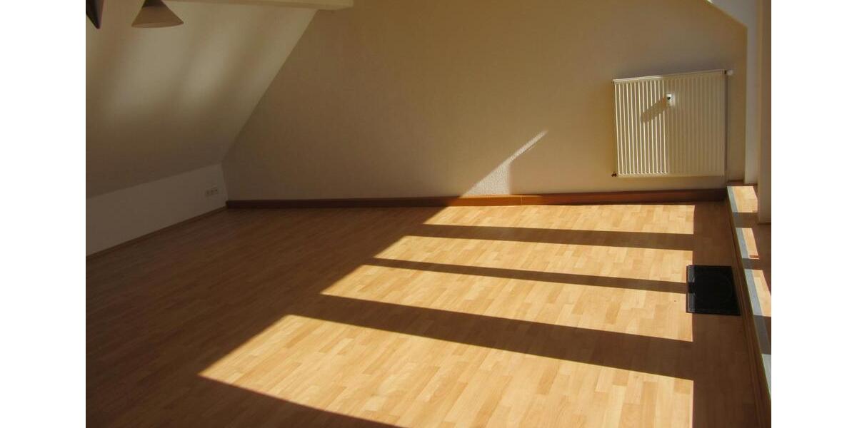 Dachgeschoßwohnung Hannover Buchholz-Kleefeld - 2 Zimmer, 67 m&sup2;, 170.000&euro; | Angebot:27463558